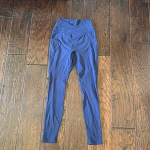 Buff bunny cross waist leggings with pockets